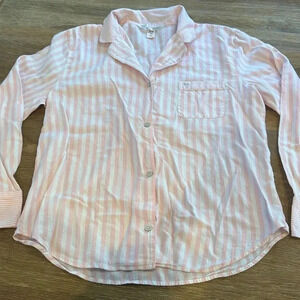 Victoria’s Secret sleeper top size Medium